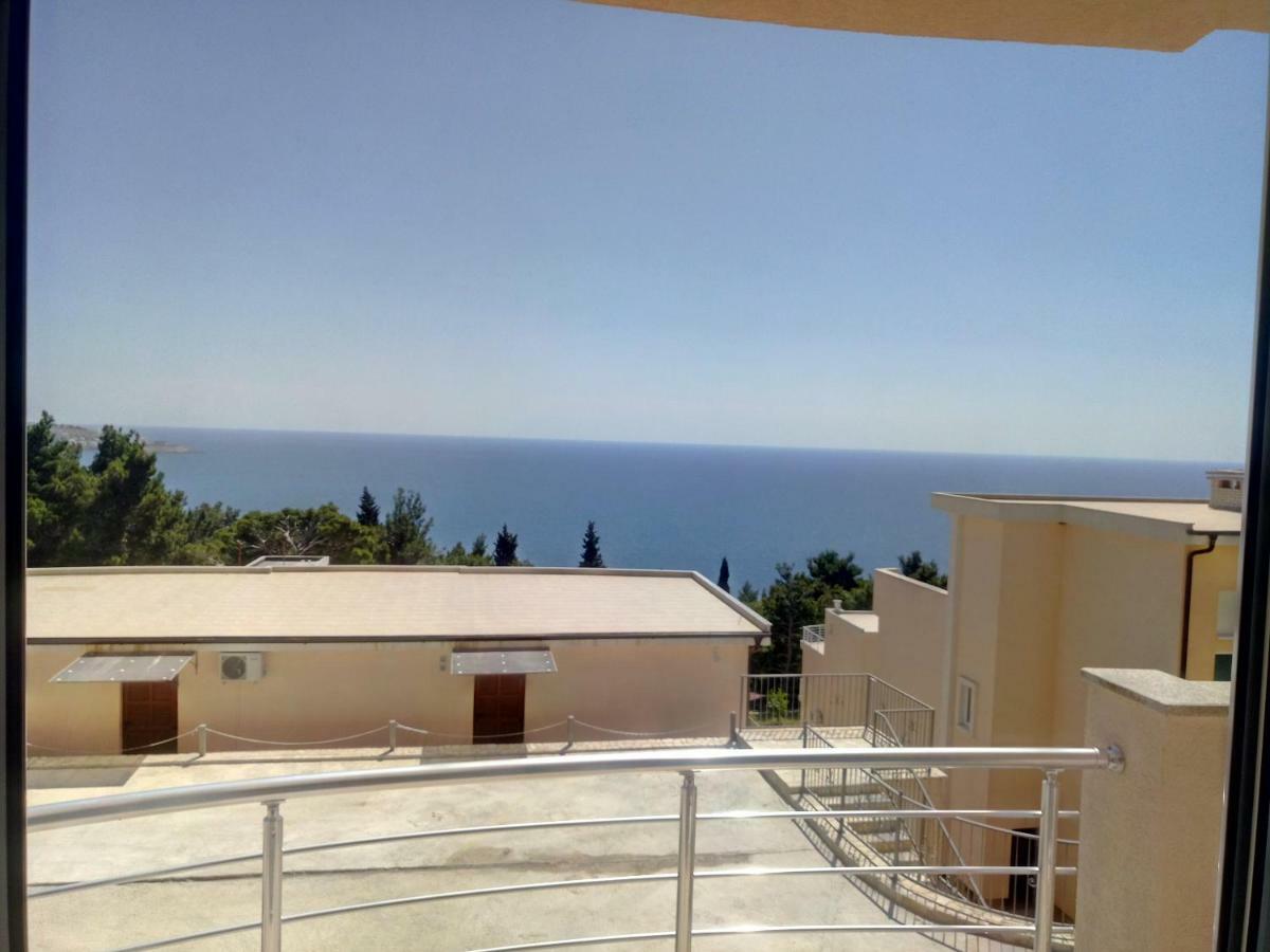 Villa Grand بار الغرفة الصورة